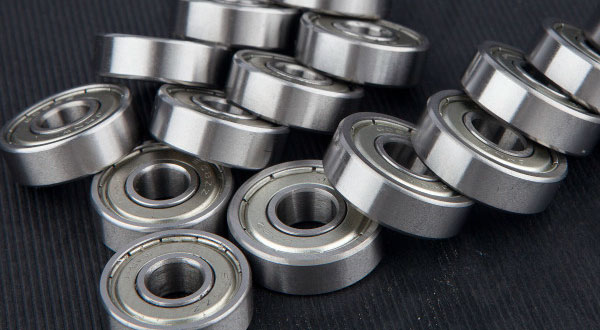 膠蓋軸承和鐵蓋軸承的應用